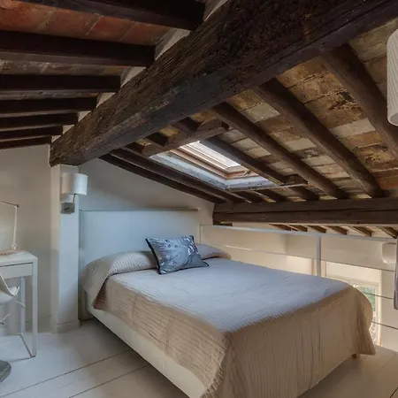Accademia Luxury Loft Apartment *